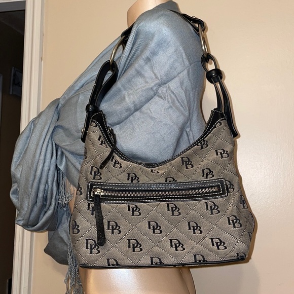 Dooney & bourke women’s purse shoulder bag Vintage logo black tan classic - Picture 1 of 12